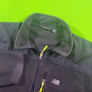 New Balance Men Full Zip Fleece Jacket Black Small RN130893 Hybrid Woven Overlay